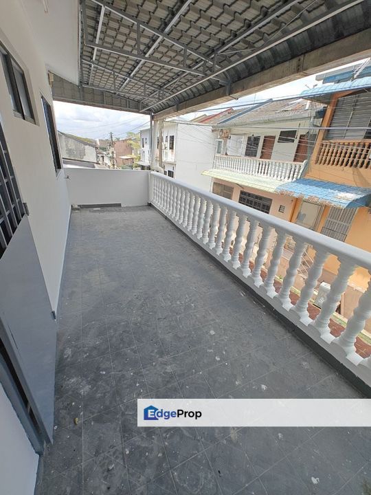 Desa Harmoni (Beside Taman Molek) / Masai / Johor Bahru / Johor / Double Storey Terrace / Fully Extended & Renovated, Johor, Masai