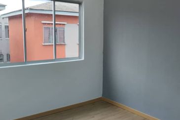 Taman Pulai Utama Flat