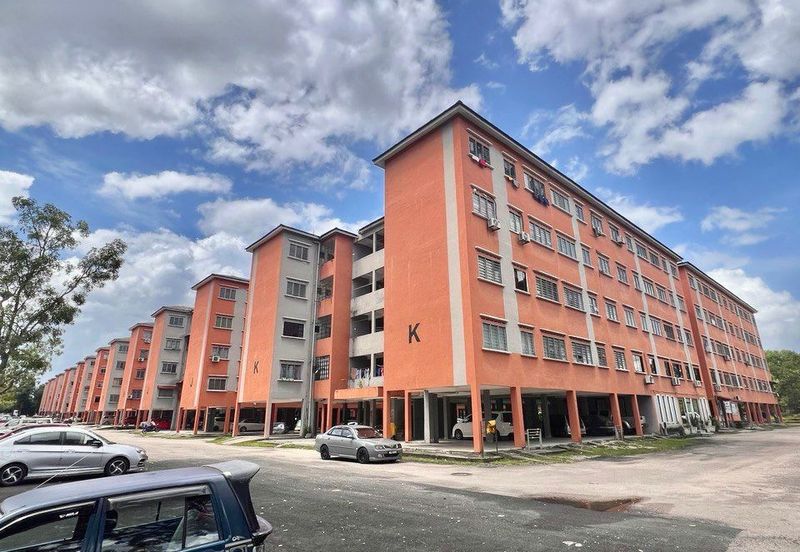 Taman Pulai Utama Flat