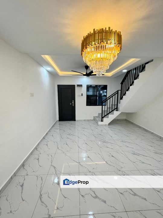 Ulu Tiram / Taman Mesra / Double Storey End Lot / RM368K – Fully Renovated + Freehold, Johor, Ulu Tiram