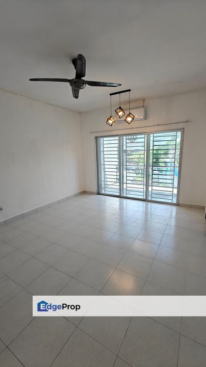 Taman Scientex Senai / Double Storey Terrace / RM450K – Freehold + Below Bank Value + Strategic Location!, Johor, Senai