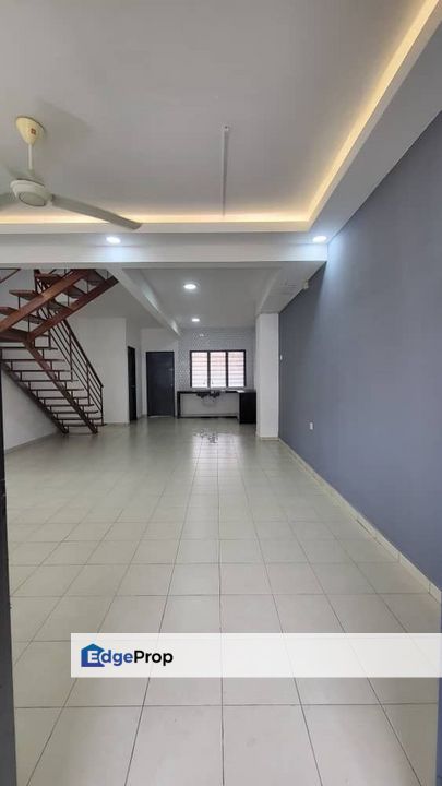 Jalan Scientex, Kelapa Sawit / Kulai / Johor / Double Storey Terrace / RM320K – Freehold Bumi Lot + Budget Friendly!, Johor, Kulai