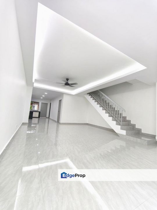 Bukit Indah / Jalan Indah / Johor Bahru / Double Storey Terrace / RM758K – Fully Renovated + Extended Living & Kitchen!, Johor, Bukit Indah