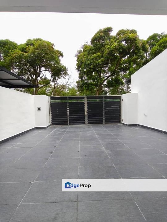 Bukit Indah / Jalan Indah / Johor Bahru / Double Storey Terrace / RM758K – Fully Renovated + Extended Living & Kitchen!, Johor, Bukit Indah