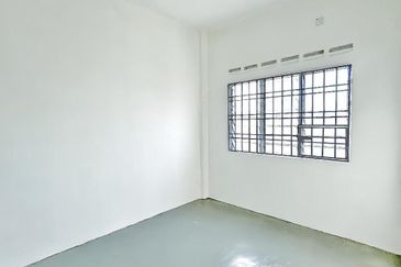 Taman Pulai Utama Flat