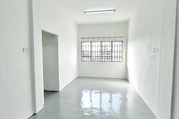 Taman Pulai Utama Flat