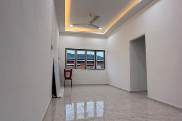 Taman Pulai Utama Flat