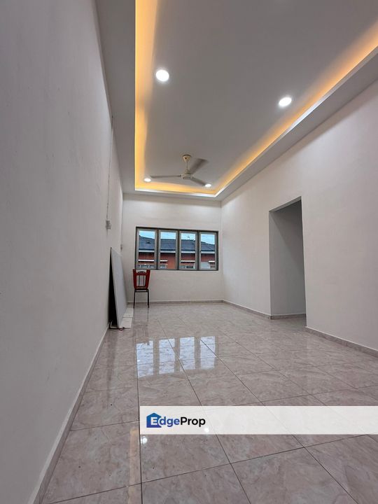 Pulai Utama / Skudai / Taman Universiti / Johor Bahru / Low-Medium Cost Flat / RM178K / Full Loan + Fully Renovated, Johor, Skudai