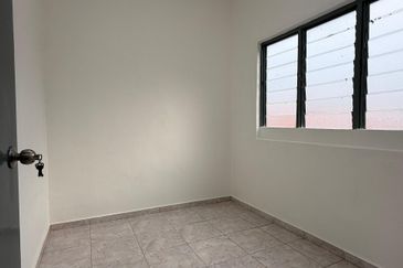 Taman Pulai Utama Flat