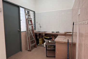 Taman Pulai Utama Flat