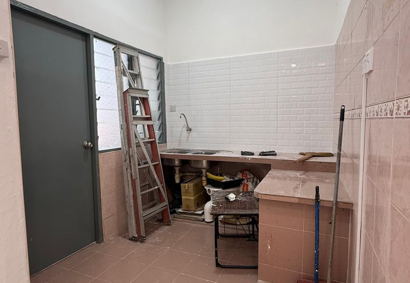 Taman Pulai Utama Flat