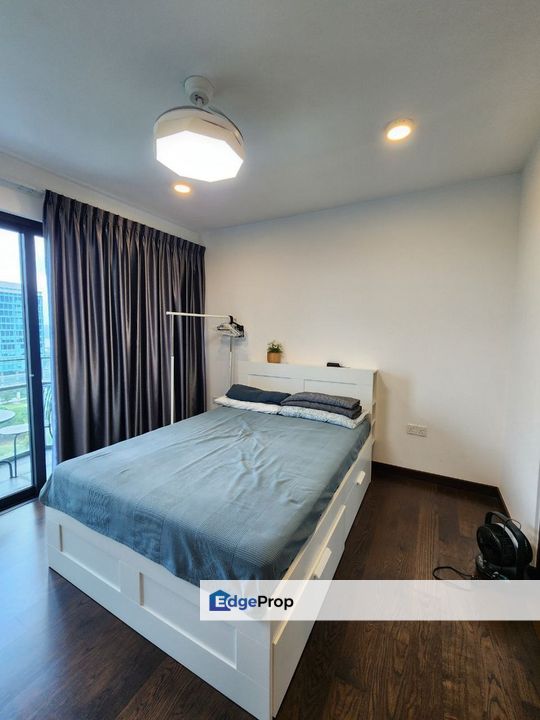 Almas Suites Puteri Harbour / Studio / RM370K / Fully Furnished + Tenanted, Johor, 