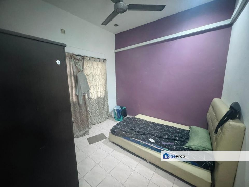 Kulai / Single Storey Terrace House / RM360K / Fully Renovated Below Bank Value, Johor, Kulai
