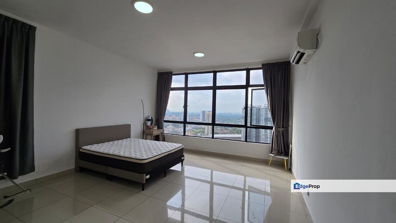 CIQ Area / Studio Unit / RM738K / Walking Distance to RTS , Johor, Johor Bahru
