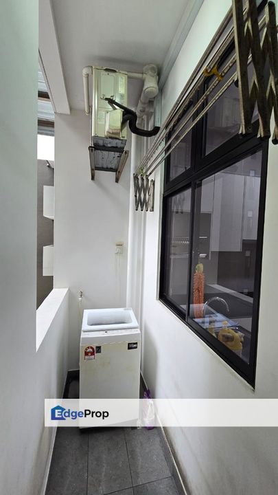 CIQ Area / Studio Unit / RM738K / Walking Distance to RTS , Johor, Johor Bahru
