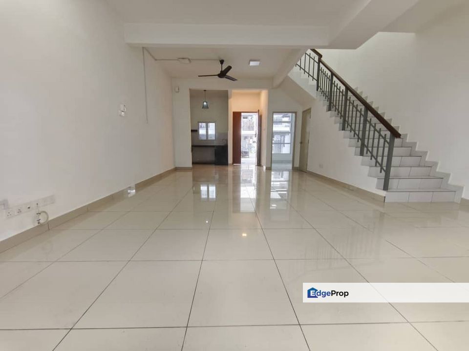 Seri Alam / Double Storey Terrace / RM528K / Full Loan Cash Out Unit , Johor, Masai