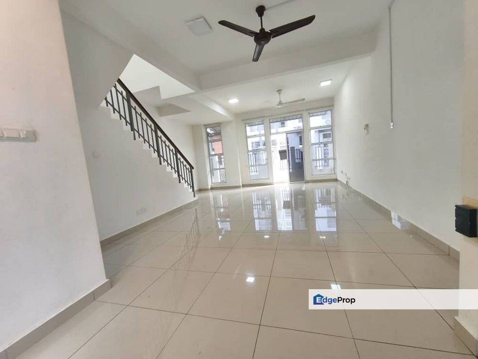 Seri Alam / Double Storey Terrace / RM528K / Full Loan Cash Out Unit , Johor, Masai