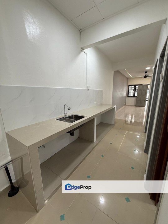 Bandar Seri Alam / Double Storey Medium Low Cost / RM375K / Full Loan Opportunity , Johor, Masai
