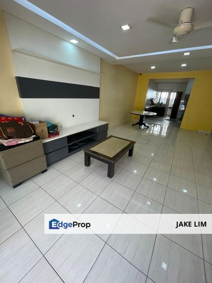 2.5sty Bukit Serdang, Partial Renovate Facing East, Selangor, Seri Kembangan