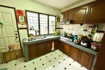 Bukit Indah Ampang, 2 Storey House 20x65 For Sale