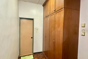 Bukit Indah Ampang, 2 Storey House 20x65 For Sale