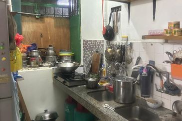 Lembah Maju Flat (RP1 RP2 RP3 RP4)