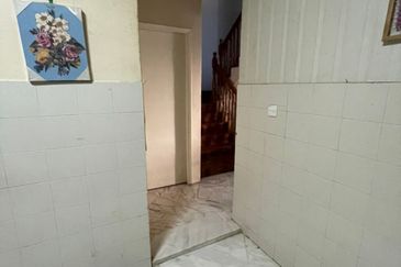 SL7, Bandar Sungai Long