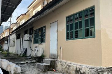 SL7, Bandar Sungai Long