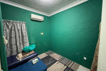 SL7, Bandar Sungai Long