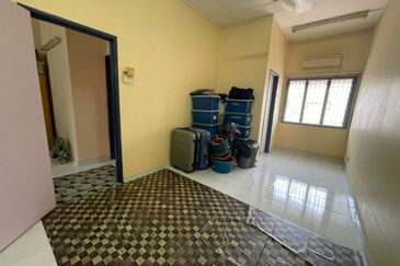 SL 11, Bandar Sungai Long