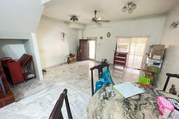 SL 11, Bandar Sungai Long