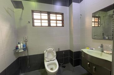 SL 2, Bandar Sungai Long