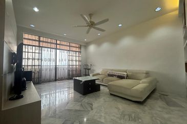 Excelsa Apartment, Taman Universiti Indah