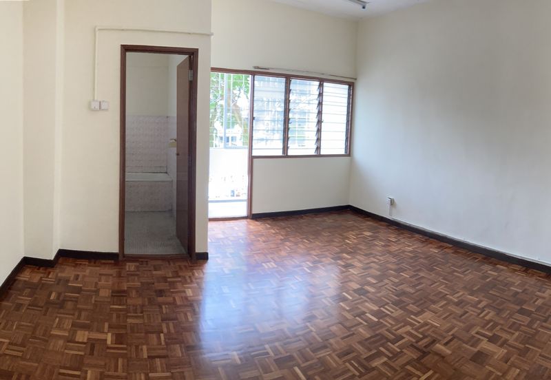 Taman Taynton (Taynton View)