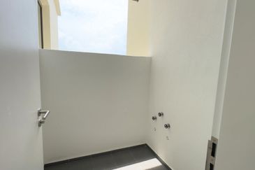 Laurel Residence Bangsar South, High Rental Return, Readily Move In, Developer unit