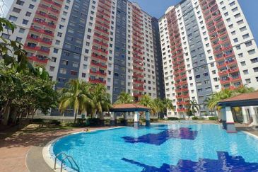 Vista Pinggiran, Taman Pinggiran Putra