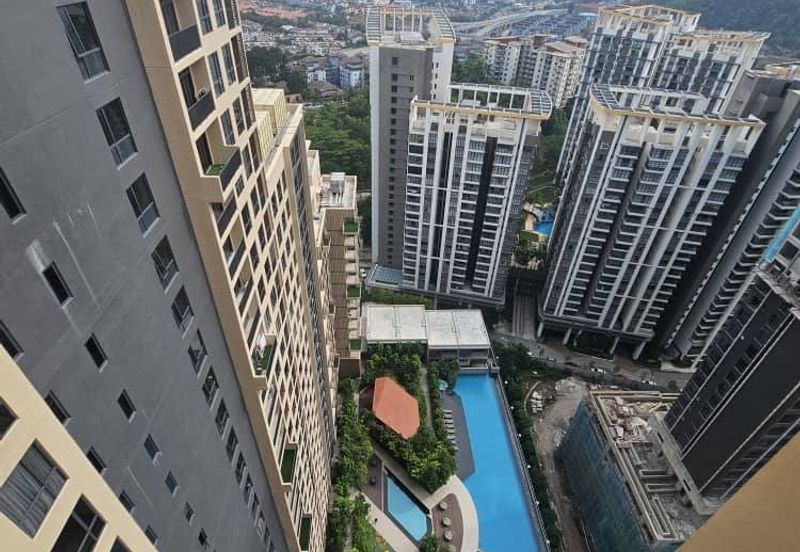 Henna Residence @ The Quartz