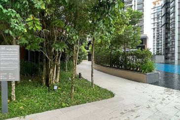 Henna Residence @ The Quartz