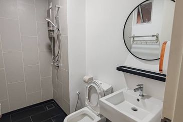 UNA Serviced Apartment