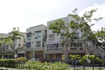 Suria Apartment