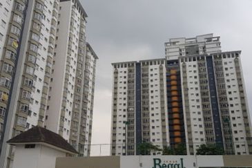 Endah Regal Condominium