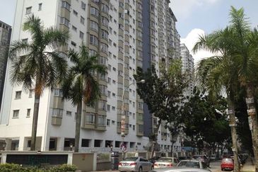 Endah Regal Condominium