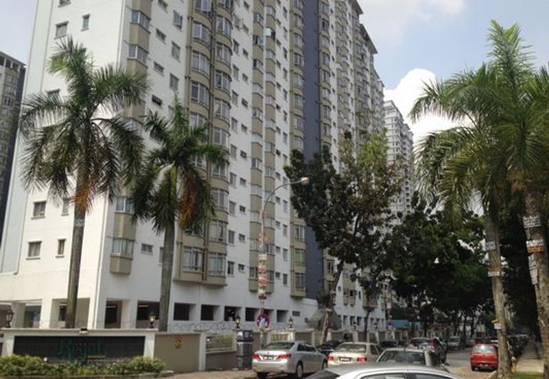 Endah Regal Condominium