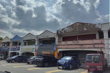 Pusat Perdagangan Seri Kembangan