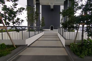 Waltz Residences @ Paradigm Garden City