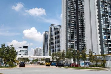 LakeFront Residence Cyberjaya