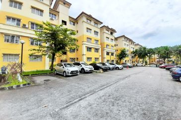 Sri Baiduri Apartment