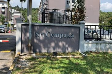 Sri Cempaka, Pusat Bandar Puchong