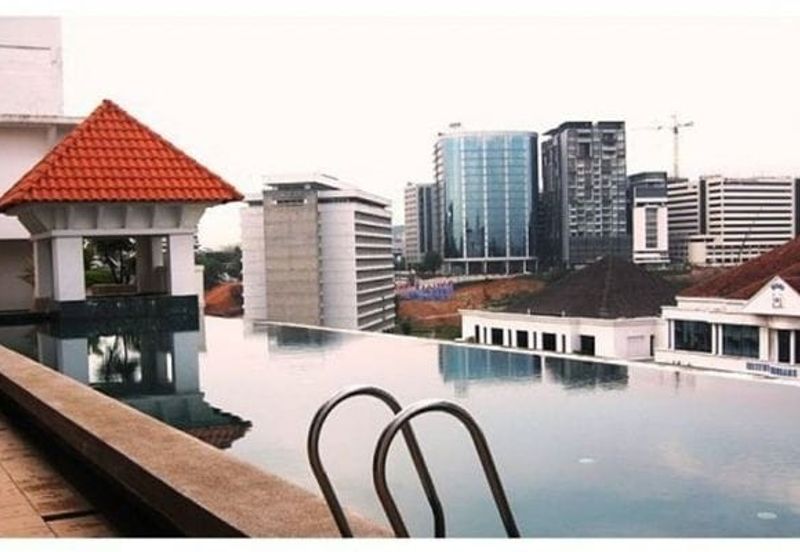 10 Semantan Suites (Sematan Avenue)