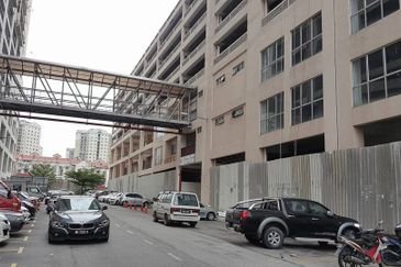 Beverly Tower @ Plaza Medan Putra